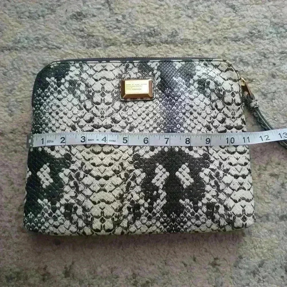Marc By Marc Jacobs Faux Snakeskin Laptop/IPad Bag - Picture 9 of 11